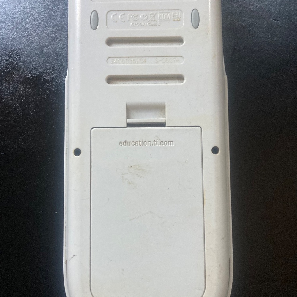 Texas Instruments TI-84 Silver Edition - Picture 3 of 3